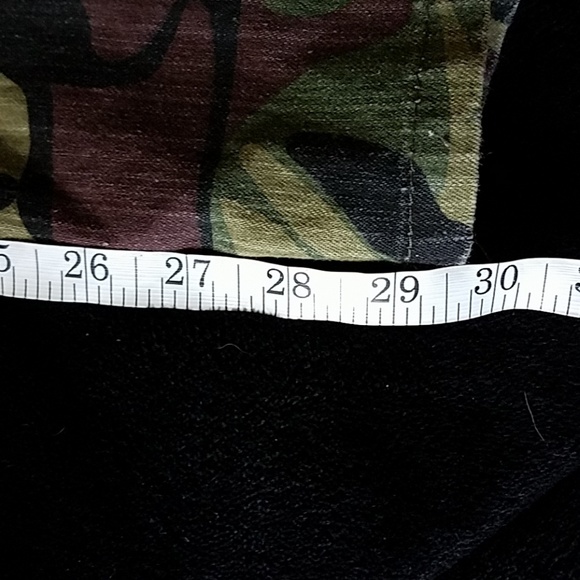 Destroyed camo pants with sewn in fishnet mesh - Picture 5 of 6